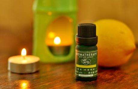 精油跟药油的区别