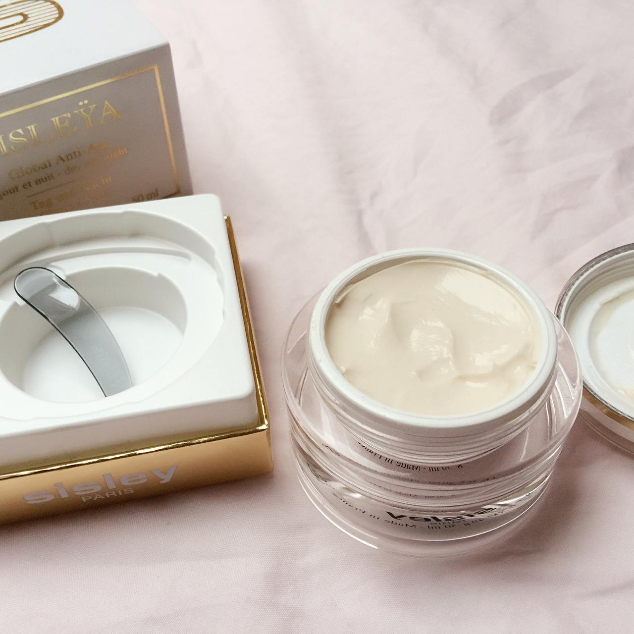 如何挑选适合自己肤质的面霜