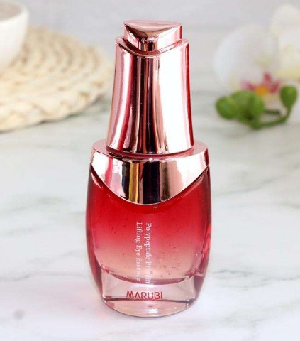 眼霜与眼精华有什么区别